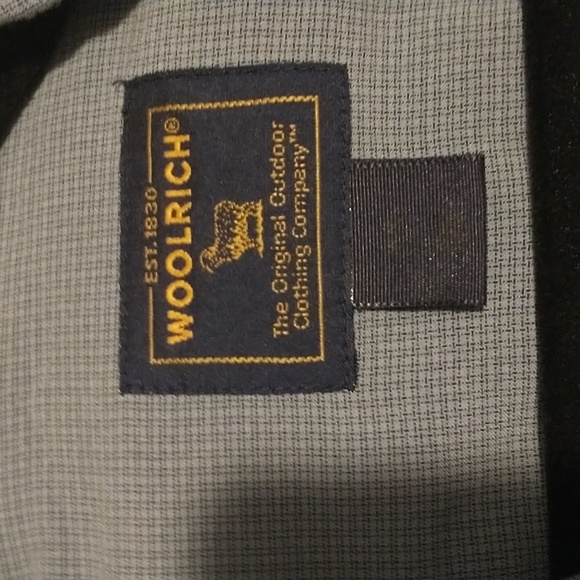 Woolrich men's size L short sleeve button down casual with logo - Picture 2 of 12